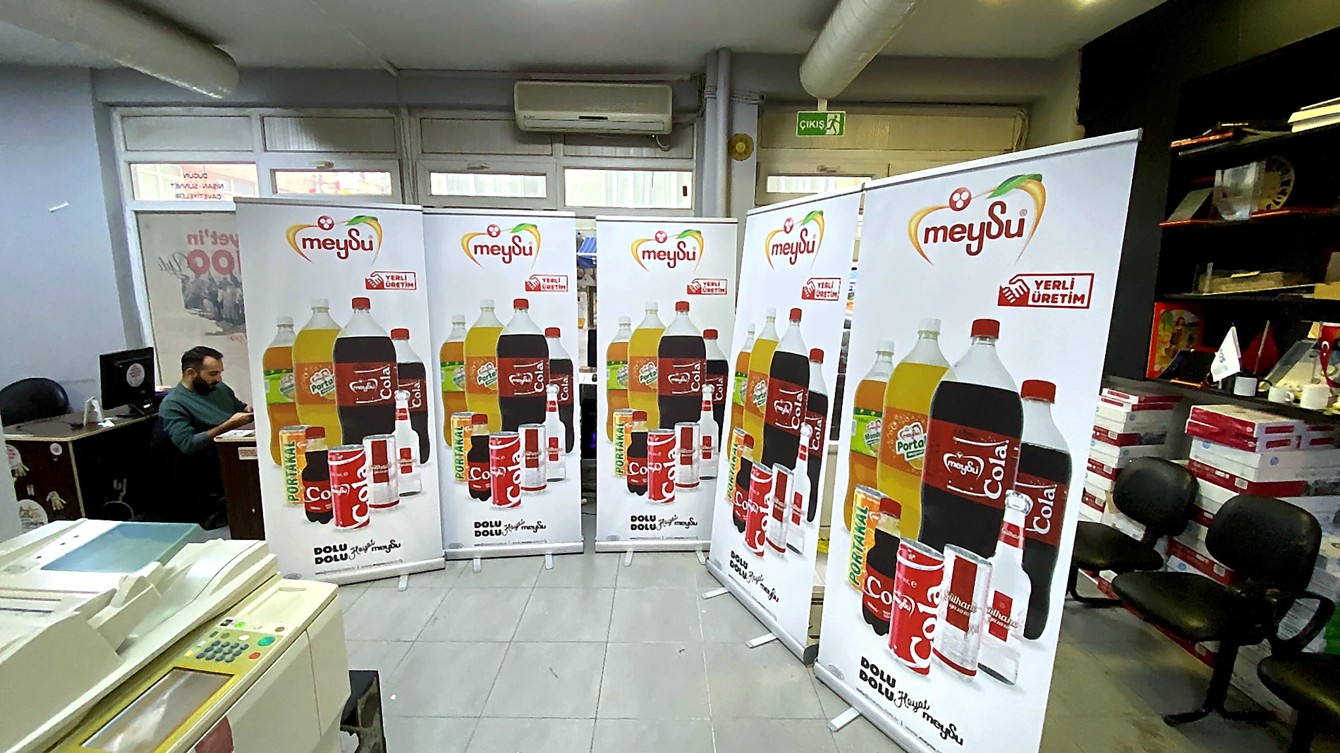 80cm x 200cm Smart Roll-Up Banner